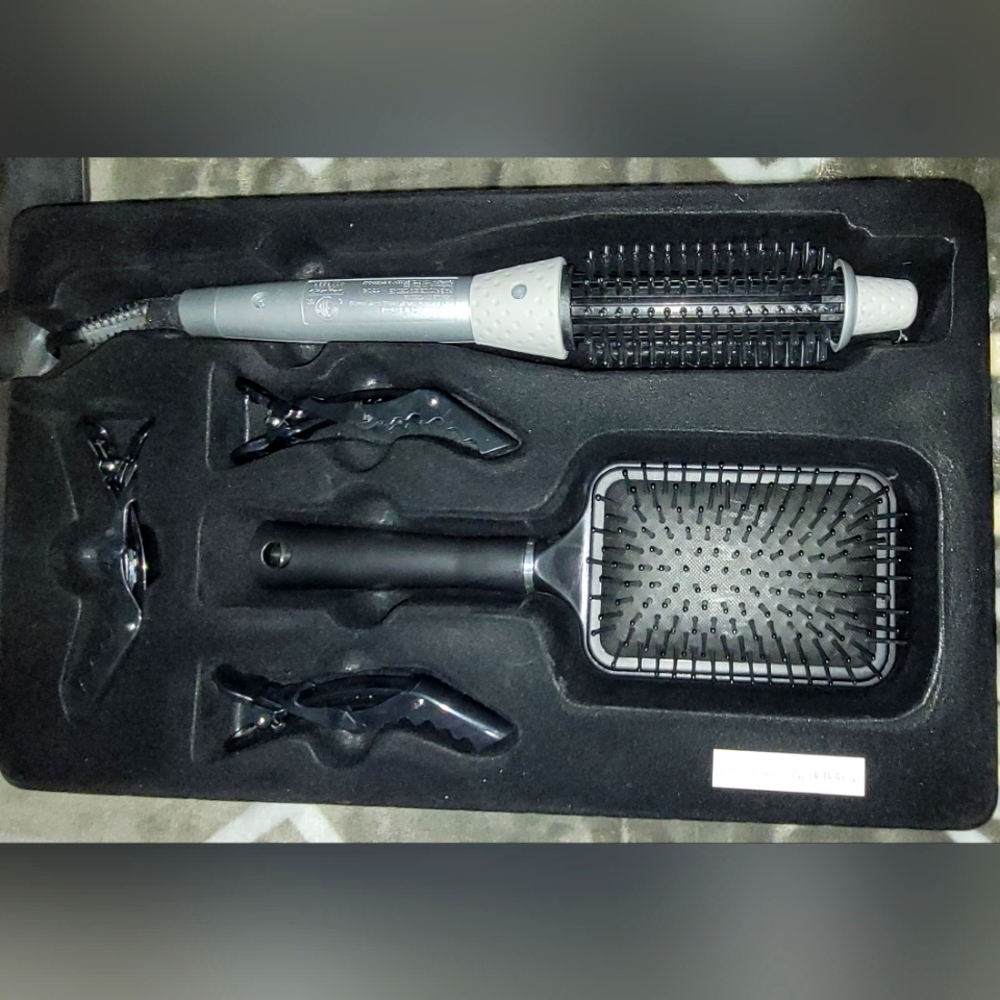 Calista tools heated round brush